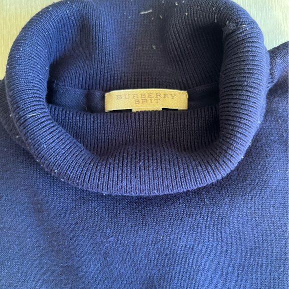 Burberry Turtleneck - Picture 7 of 8